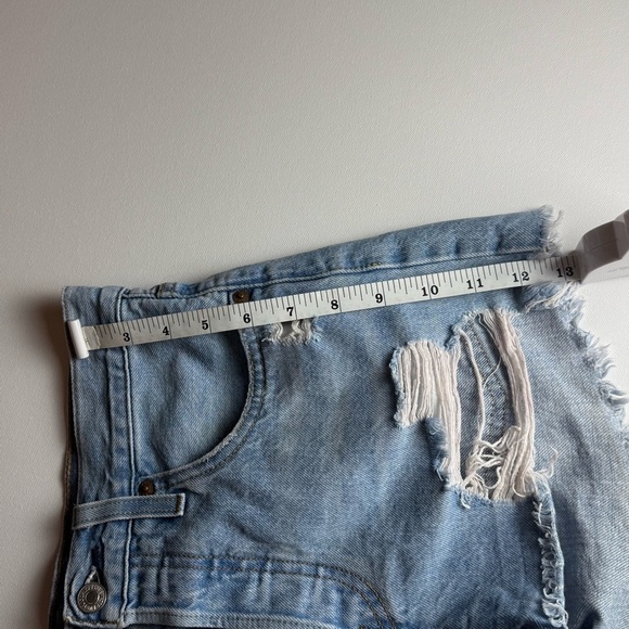 Levi's Strauss 501 Blue Distressed Jean Shorts W25 - Picture 8 of 9